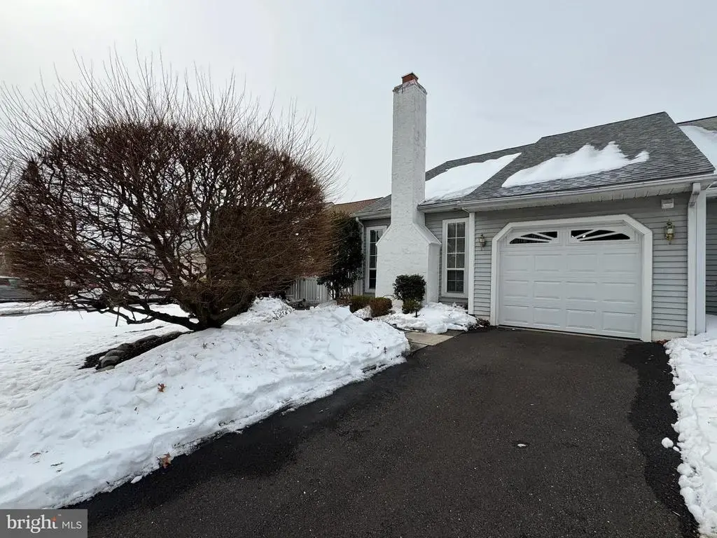 177 Raintree Ct, LANGHORNE