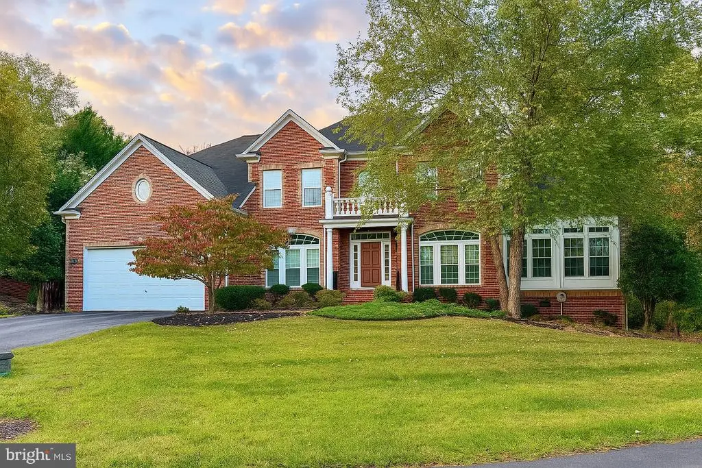 12321 Greenbriar Branch Dr, POTOMAC