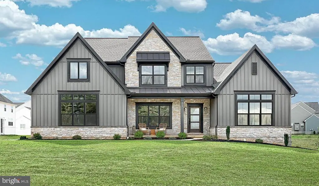 217 Dahlia Cir, LEBANON