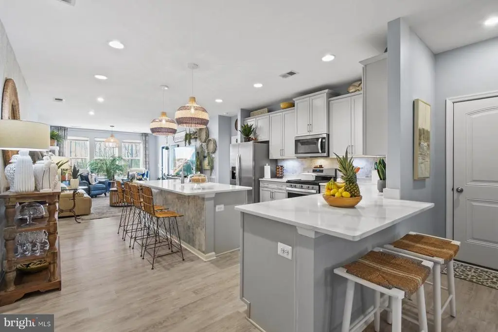 38453 Carroll Dr, MILLVILLE