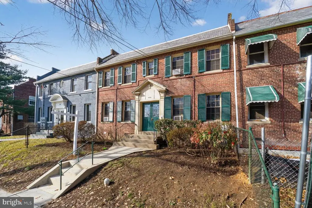 4004 7th St Ne, Washington