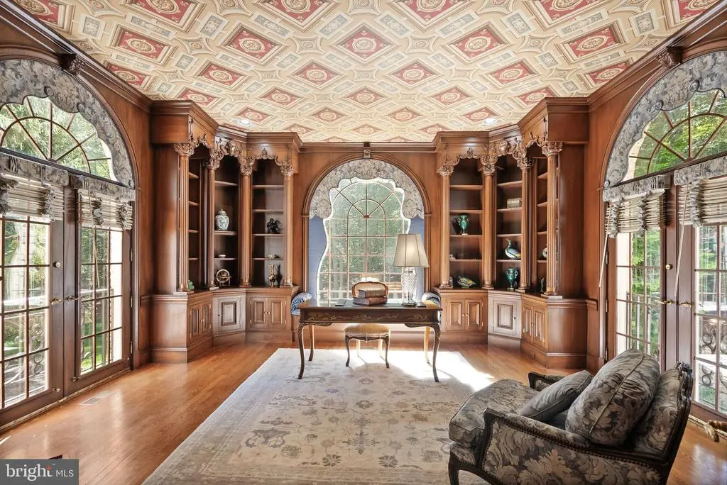 9721 Sorrel Ave, POTOMAC