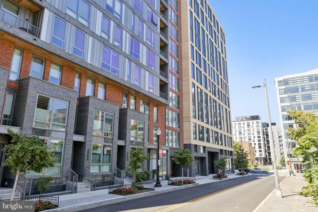 1211 Van St Se #1003, WASHINGTON