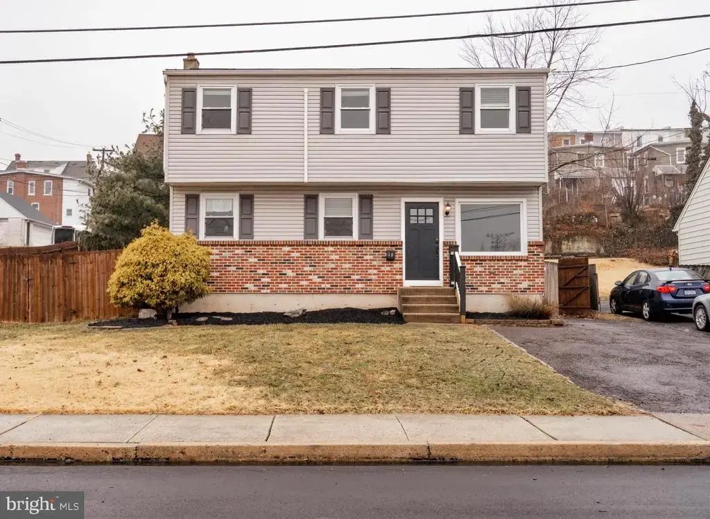 30 S 2nd St, PERKASIE