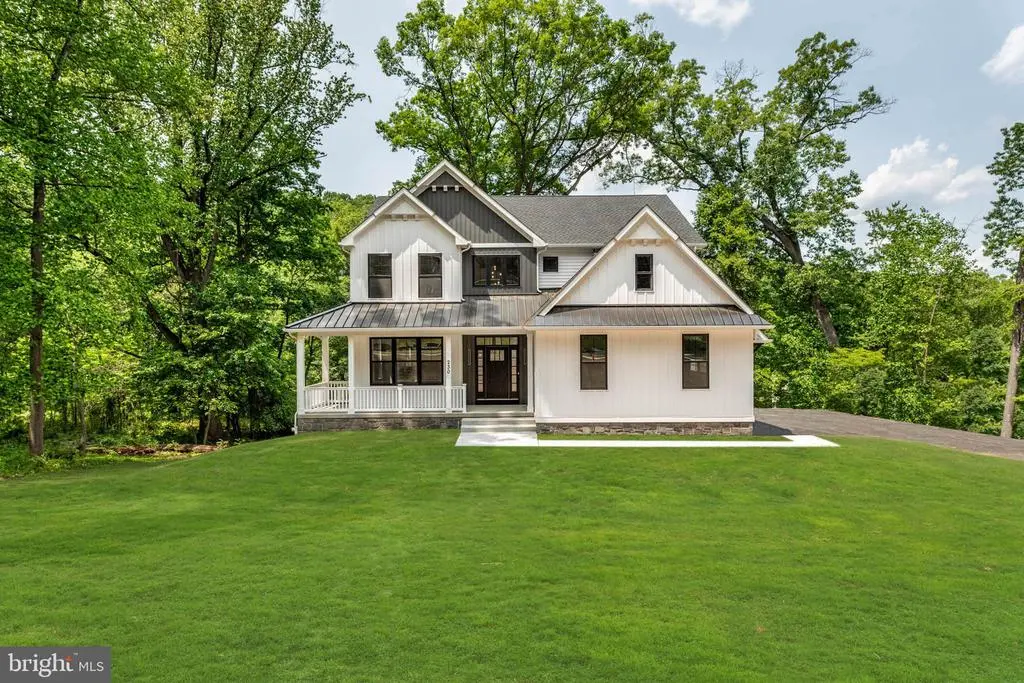 230 Arden Rd, CONSHOHOCKEN