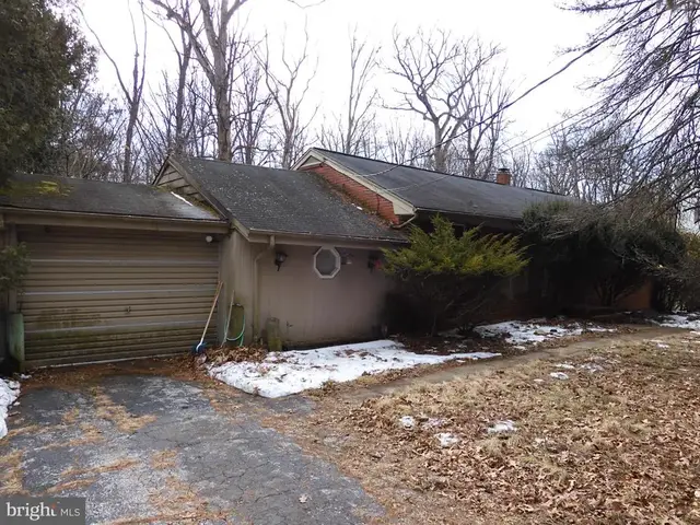 1005 Hart Rd, Baltimore