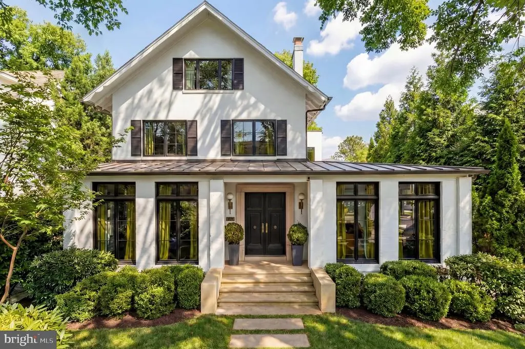 2709 36th St Nw, WASHINGTON