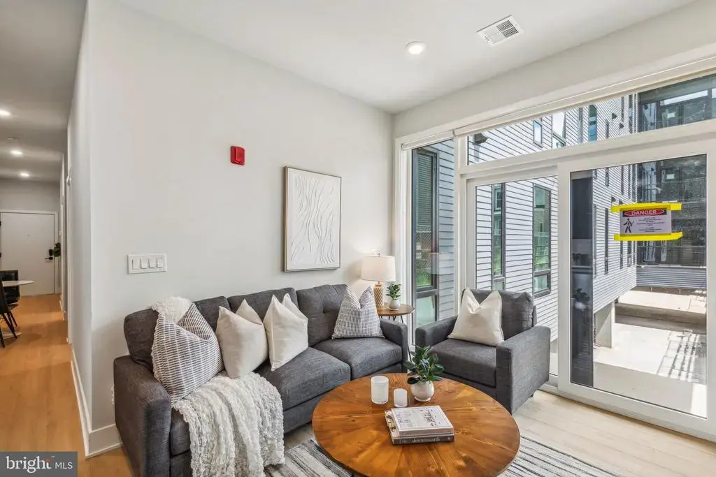 6910 Ridge Ave #114, PHILADELPHIA