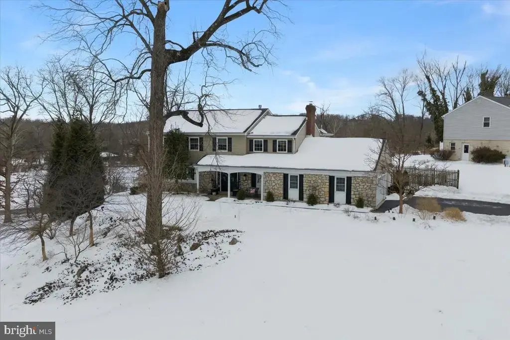 8 Mill Creek Rd, HOLLAND