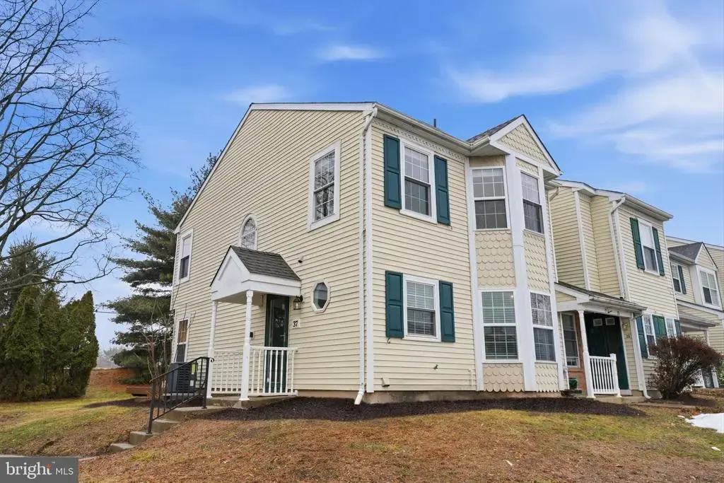 37 Van Horn Pl, HOLLAND