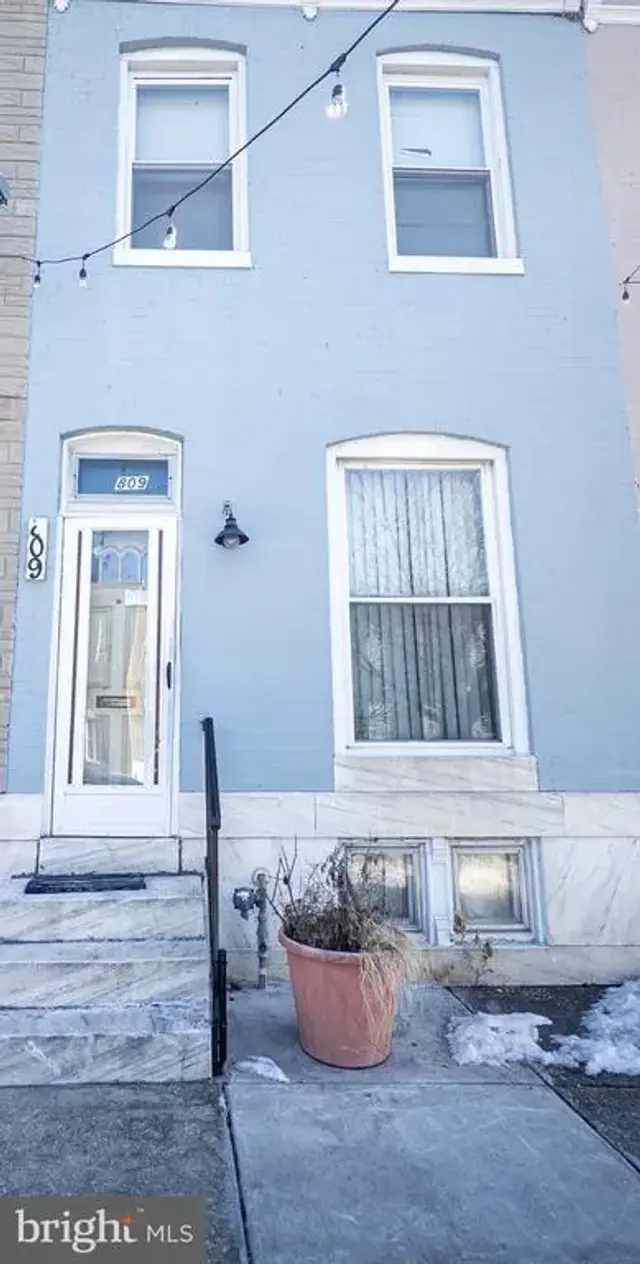 809 N Montford Ave, Baltimore