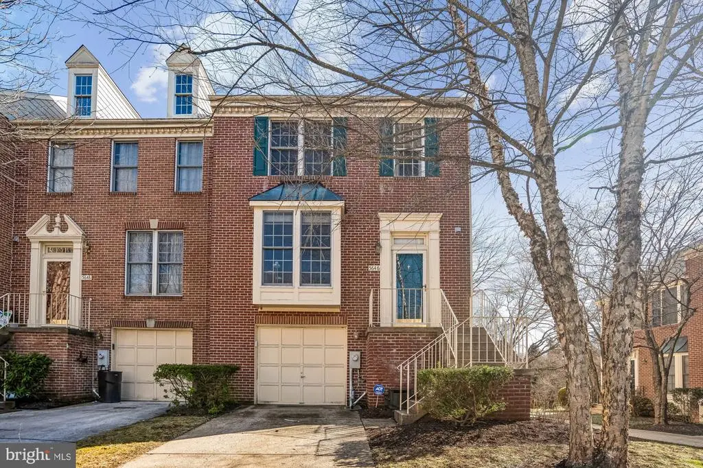 5646 April Journey #50, Columbia