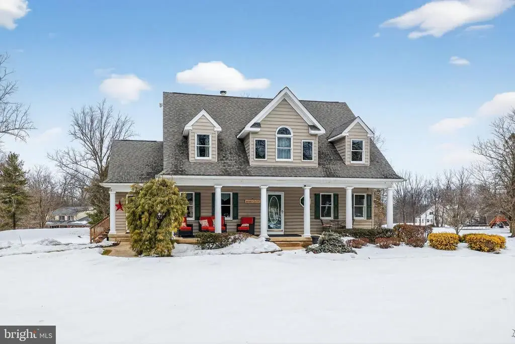 712 Broad St, PERKASIE