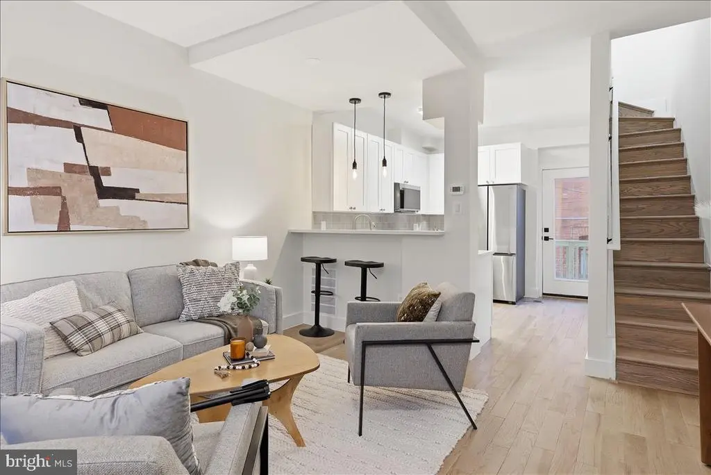 820 13th St Ne, WASHINGTON