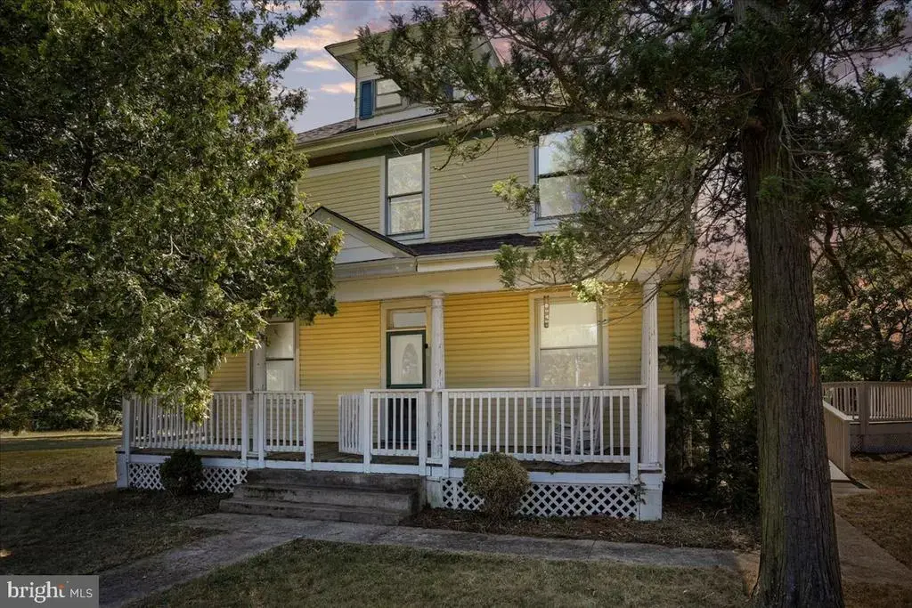 1048 Fairview Dr, BERKELEY SPRINGS