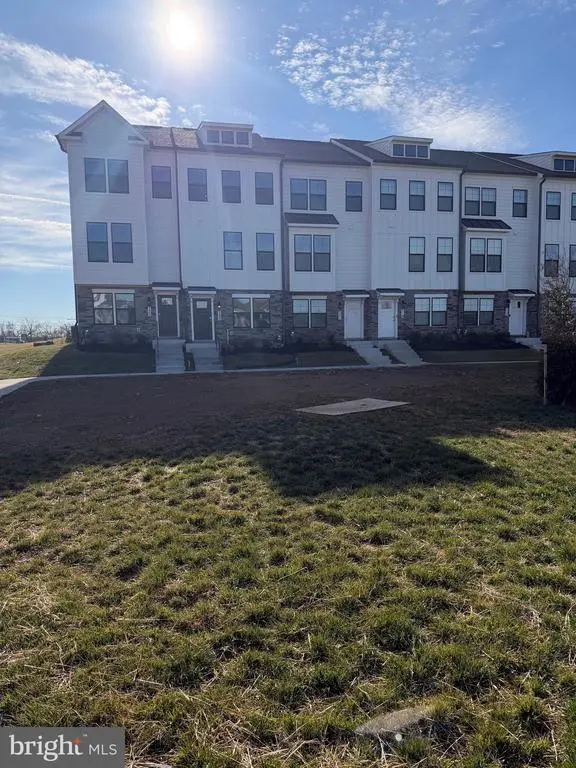 723 Courier Ln, FREDERICK