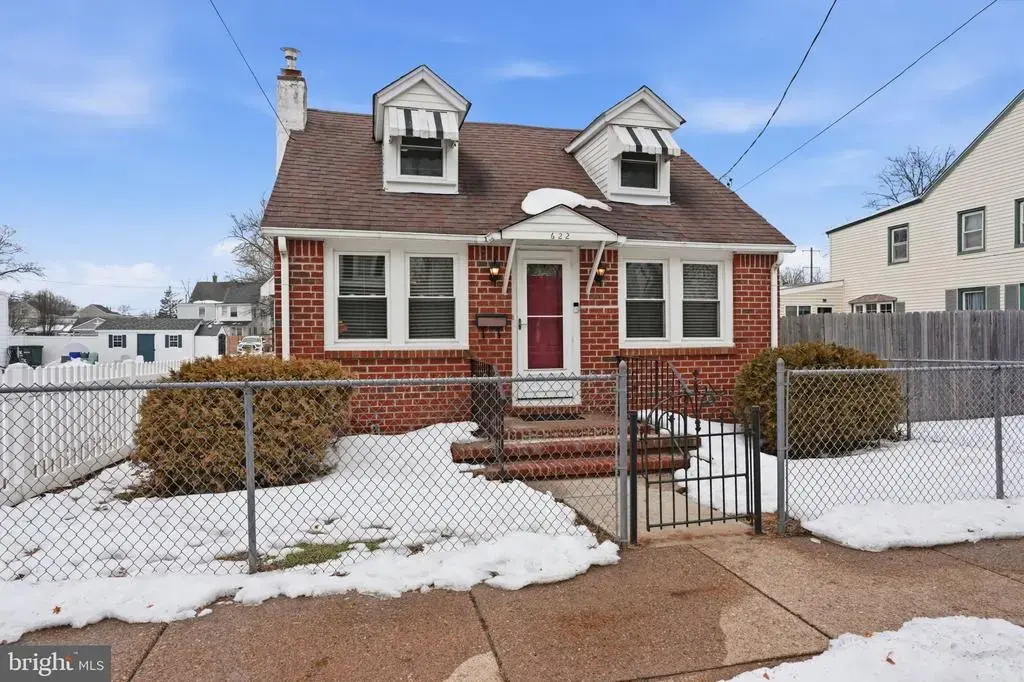 622 Corson St, BRISTOL