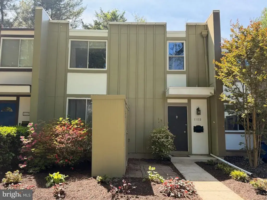 11172 Forest Edge Dr, RESTON