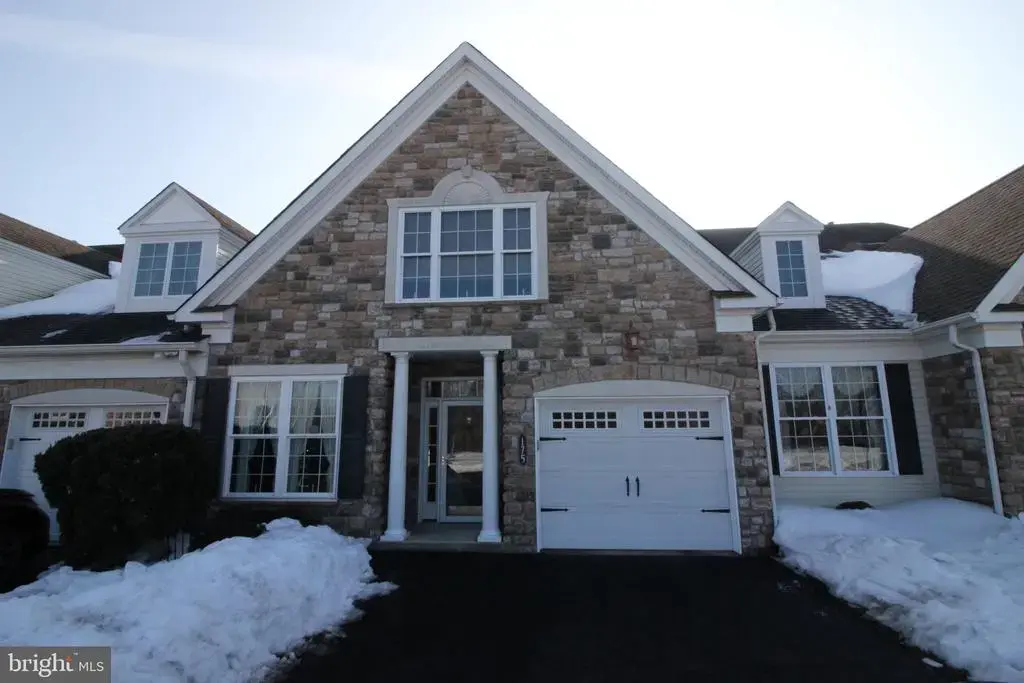 175 Reagan Dr, SELLERSVILLE