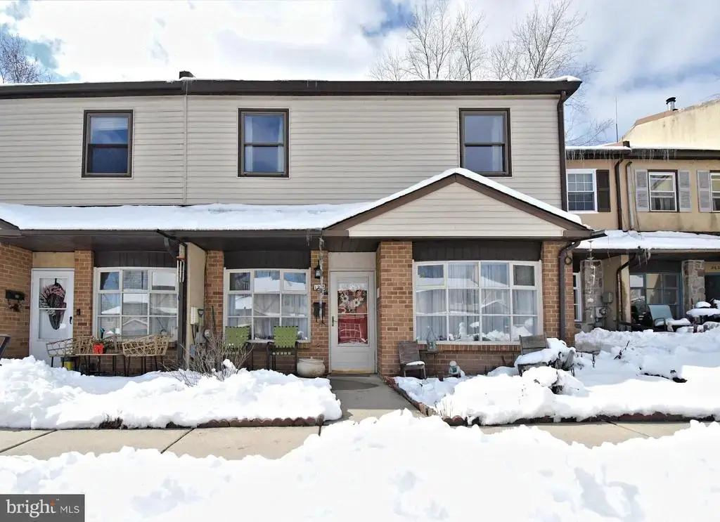 1258 Lisa Dr, WARRINGTON