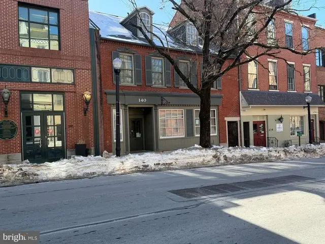 136-140 E King, Lancaster