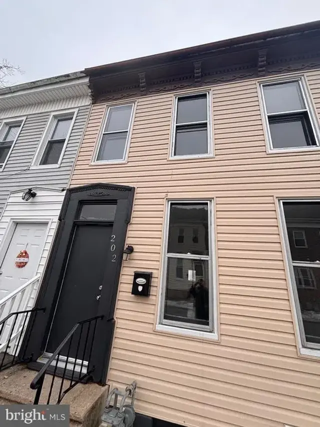 202 Park Pl, York