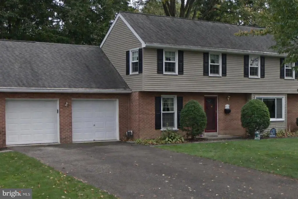 13 Pleasant View Dr, STRASBURG