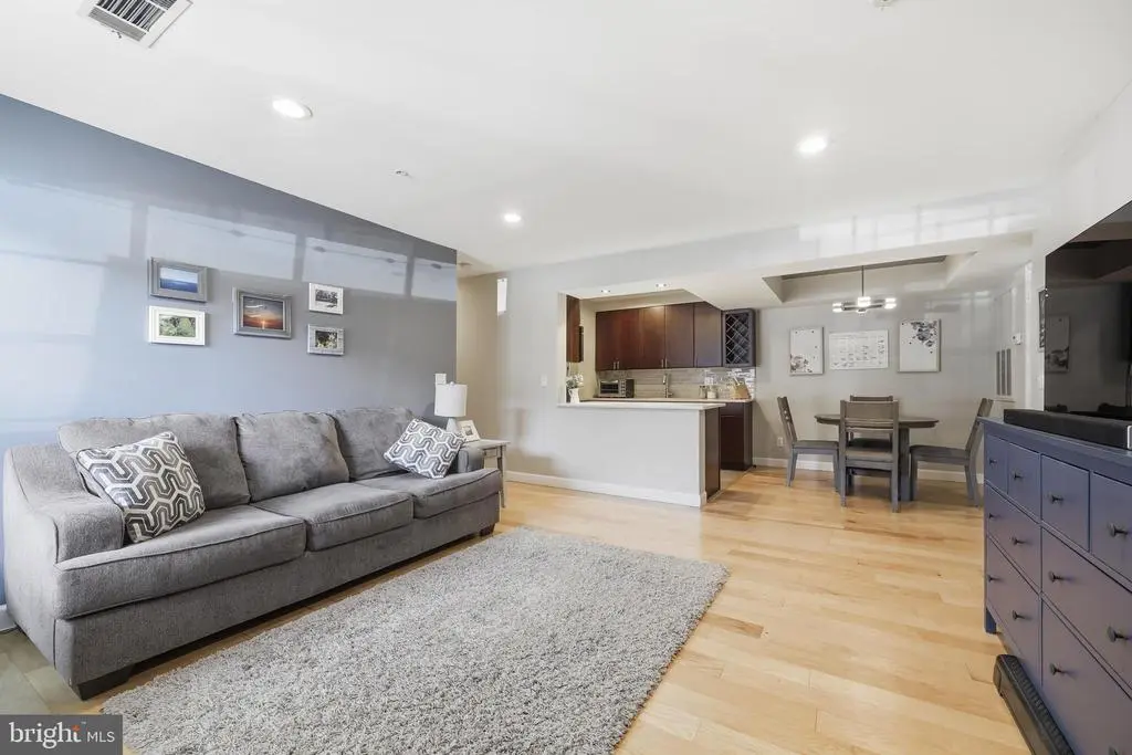 5700 Chapman Mill Dr #2202, ROCKVILLE