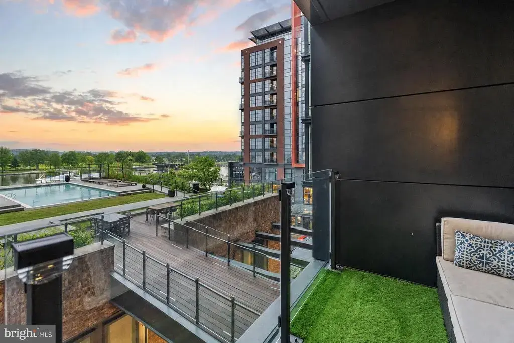 45 Sutton Sq Sw #403, WASHINGTON
