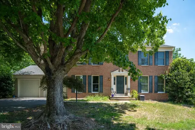 10 Bridgeport Cir, Stafford