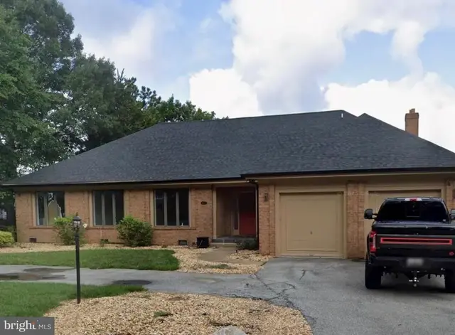 11530 Magnolia Ct, Issue