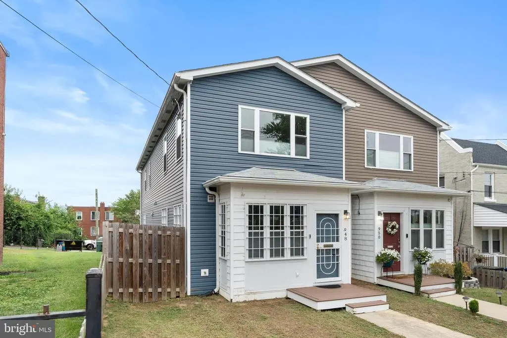 948 Division Ave Ne, WASHINGTON