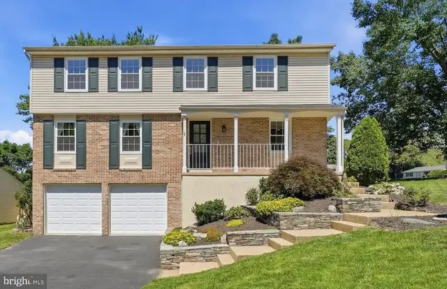 6816 Rock Creek Ct, Alexandria
