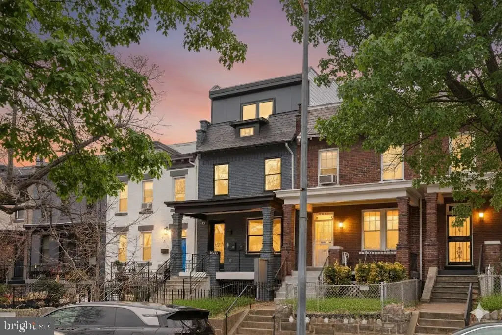 1218 5th St Ne #1, WASHINGTON