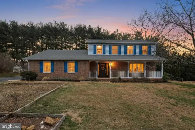 13721 Barberry Way, Sykesville