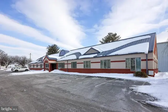 352 E Main St #suite 200, Leola