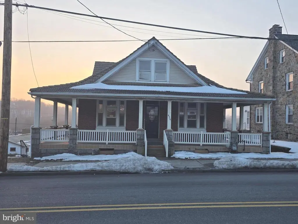 434 S 4th St, HAMBURG