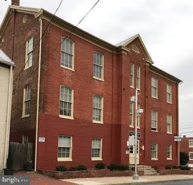 101 W South St, Frederick