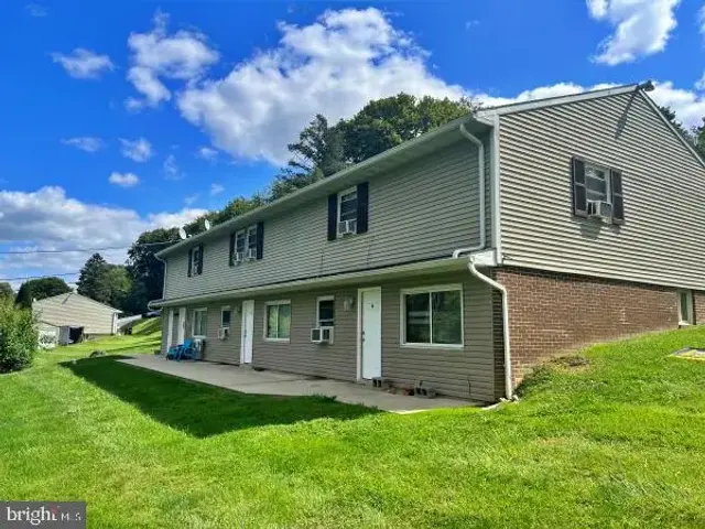 27 E Main St #d, Windsor