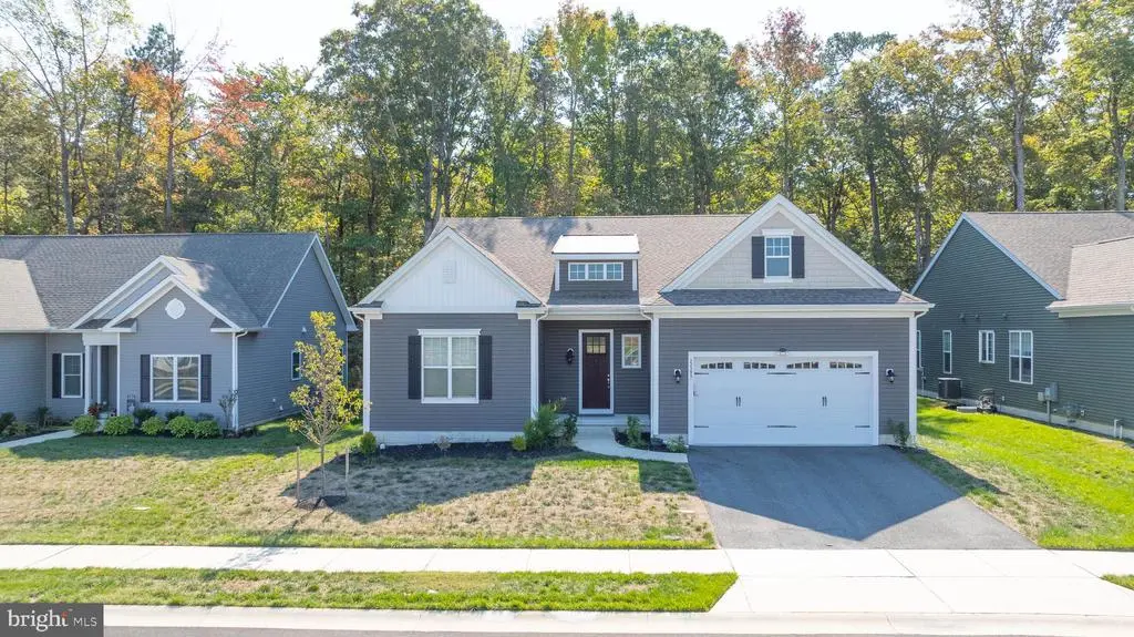 22395 Arbor Circle, MILTON