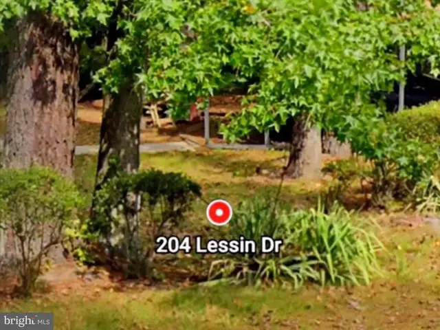204 Lessin Dr, Lusby