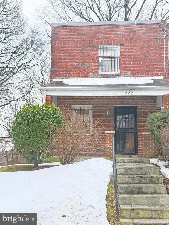 3321 18th Pl Se, WASHINGTON