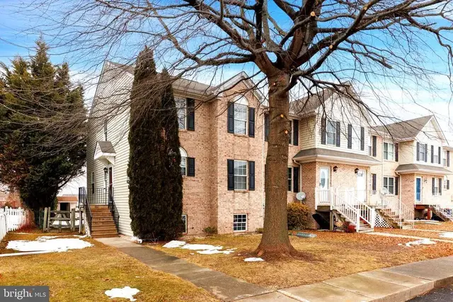 610 Louis Ln, Middletown