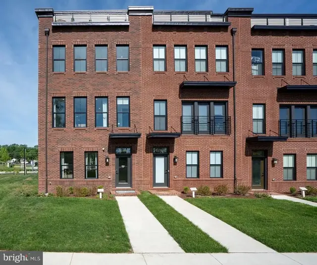 42188 Summer Sun Ter, Ashburn