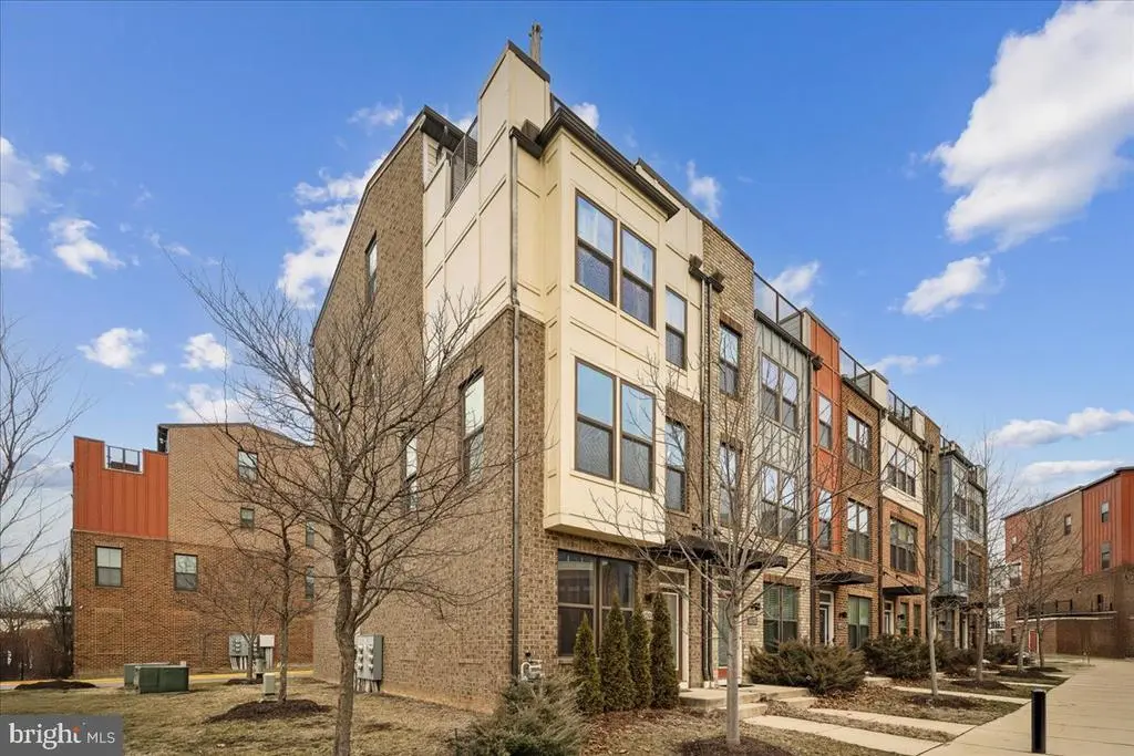 6201 Chronicle St, HYATTSVILLE