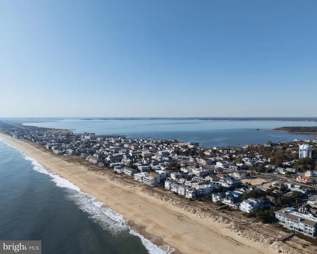 1 Read St #114b, Dewey Beach