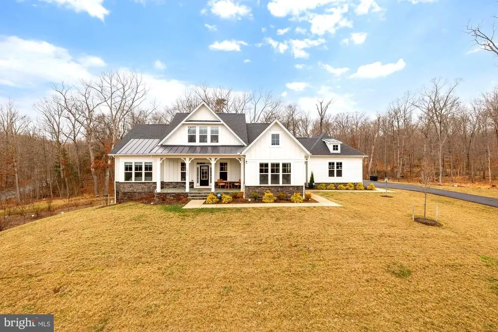 12650 Popes Head Rd, CLIFTON