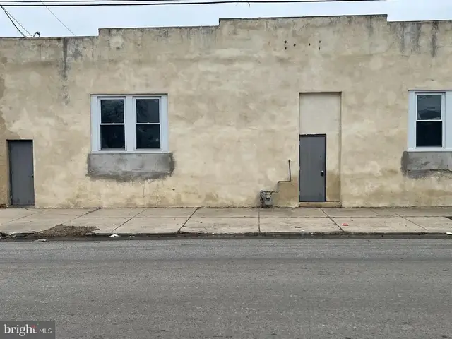 726-728 W 3rd St, Chester