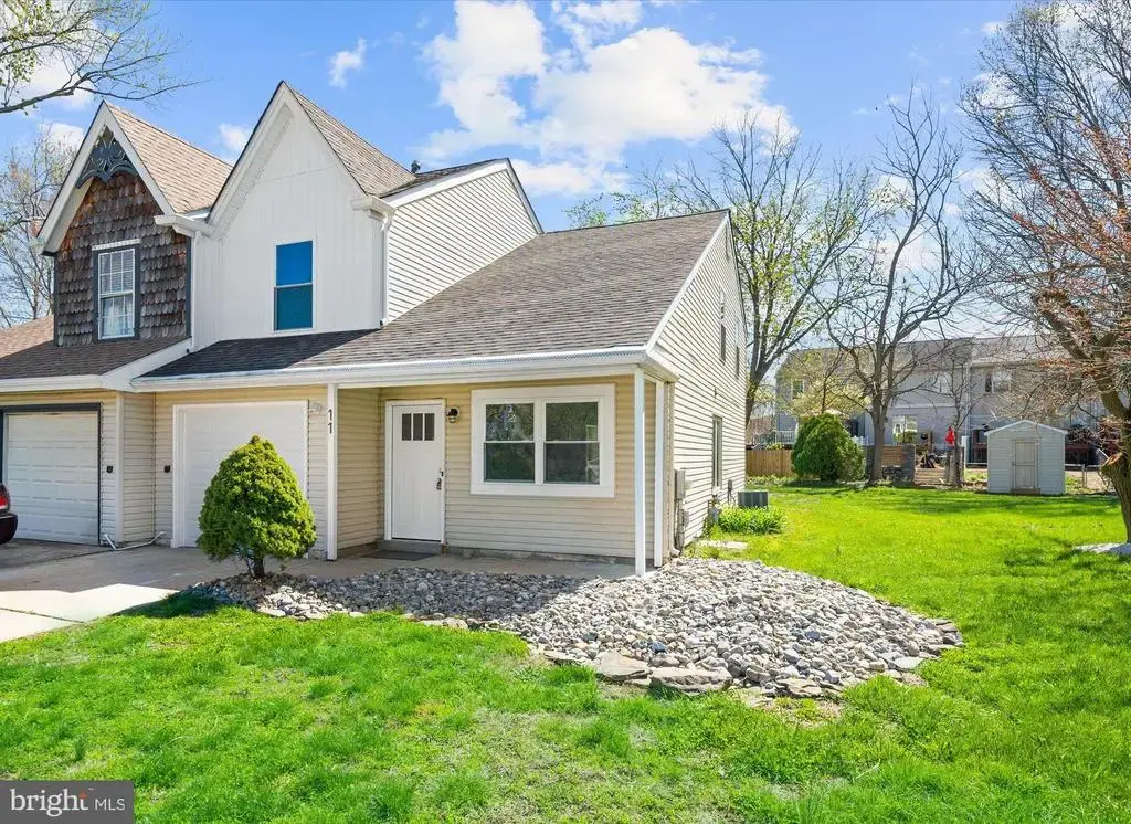 11 Wedgefield Ct, NEW CASTLE