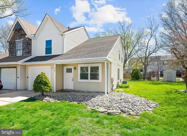 11 Wedgefield Ct, New Castle